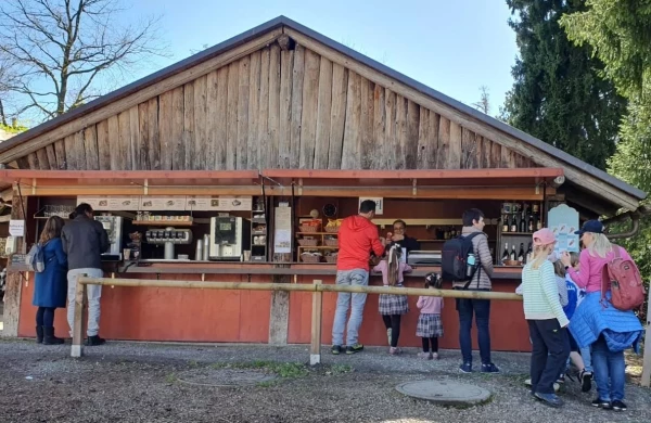 Park-Beizli Seleger Moor ist ein Self-Service-Restaurant. 