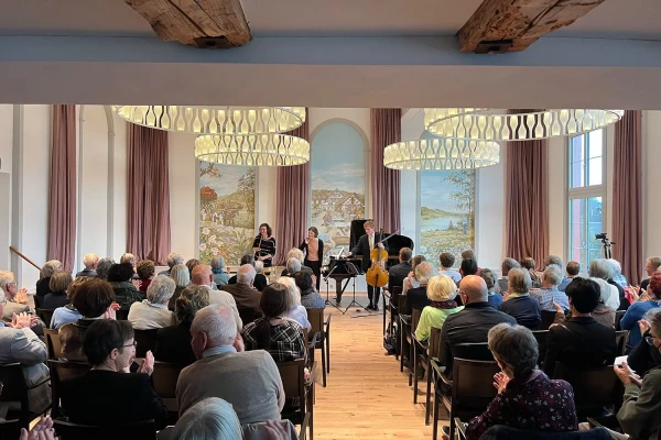 Kulturzelt-Konzert im Löwen-Saal. Die Akustik im Saal macht ihn zum Konzertsaal.