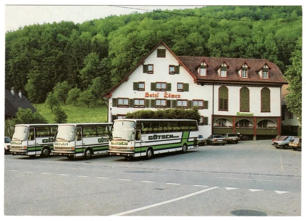 Restaurant Löwen mit 3 Cars.