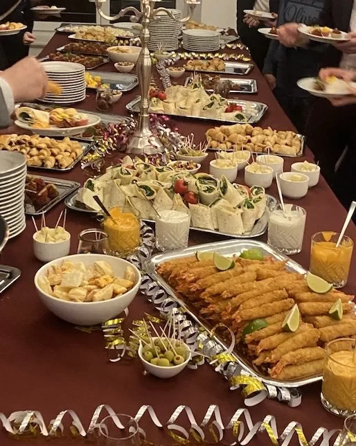 Am Silvester-Buffet ist auch der Apero schon fast ein Essen.